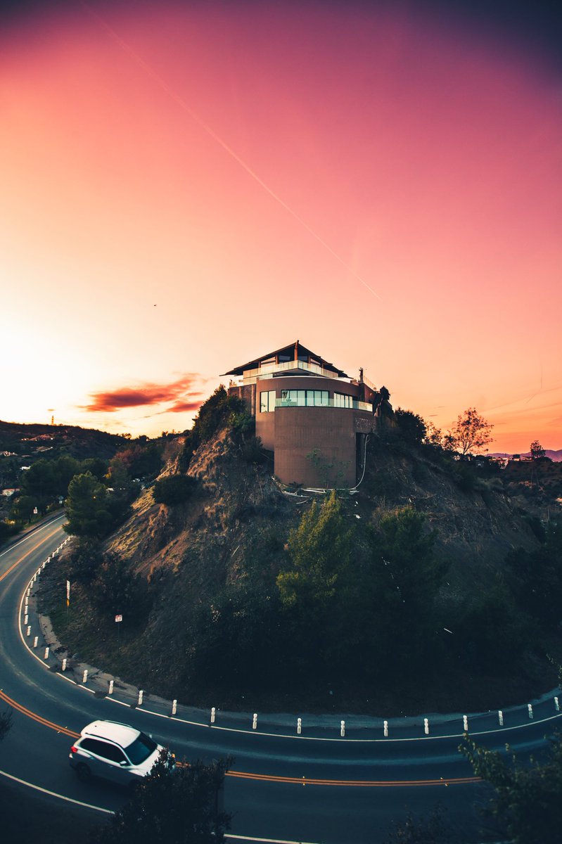 visual_supply's tweet image. Take me to Cali 😍🌴🌺