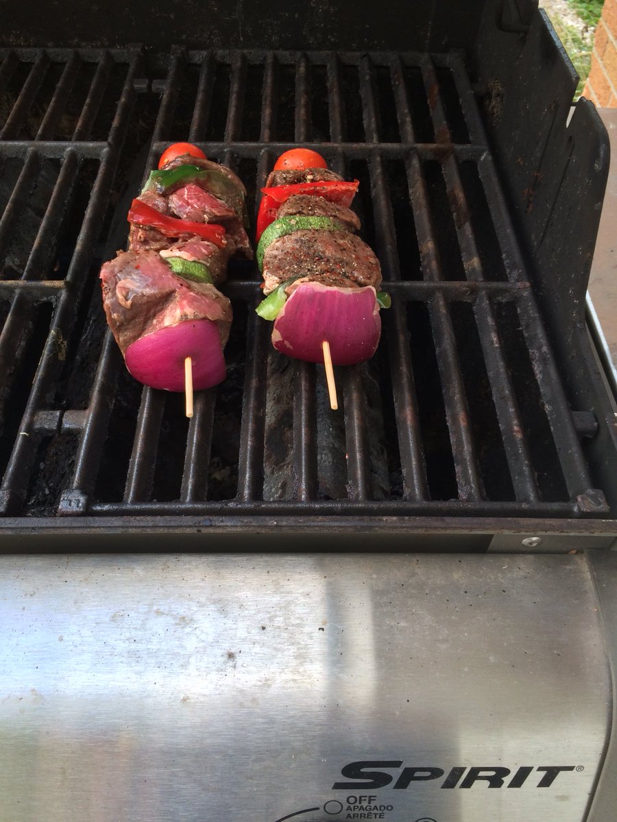 PenceUncle's tweet photo. Today I am the chef boyardee of the grill. #SophoscatedAsFuck #TrueGrillNoPrep #WeberGrill #WorkToEat #EatToWork #OrdervorsMakeTheMeal #MeatStick https://t.co/mZqd1RlJsS
