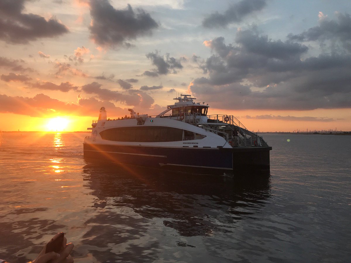 leisl's tweet image. I’m on a boat! (at @NYCFerry - Rockaway Landing) swarmapp.com/c/10Ap7xxDyrC