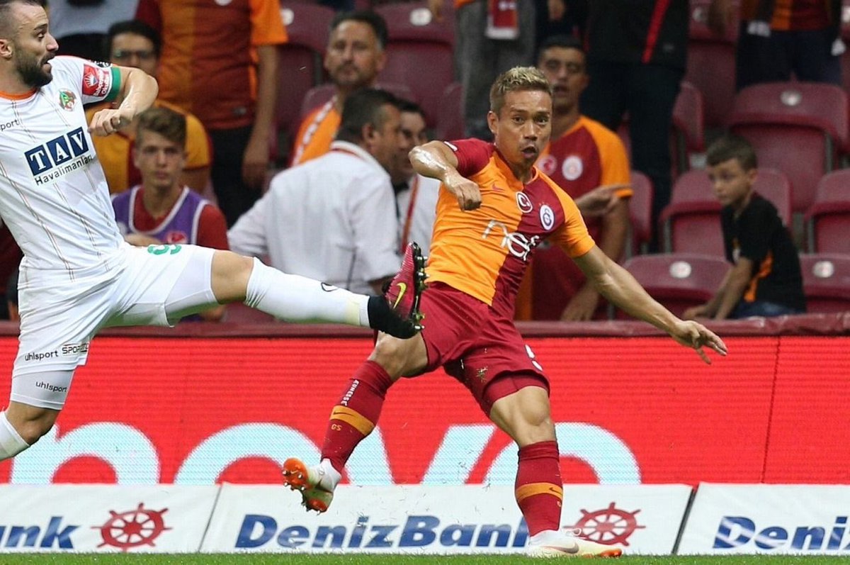 サッカー情報 Ar Twitter ビッククラブに所属した日本人 中田英寿 ローマ 本田圭佑 ミラン 長友佑都 インテル ガラタサライ 香川真司 ドルトムント マンu 宇佐美貴史 バイエルン 宮市亮 稲本潤一 浅野拓磨 アーセナル 森岡亮太 アンデルレヒト 中田浩二 酒井宏樹