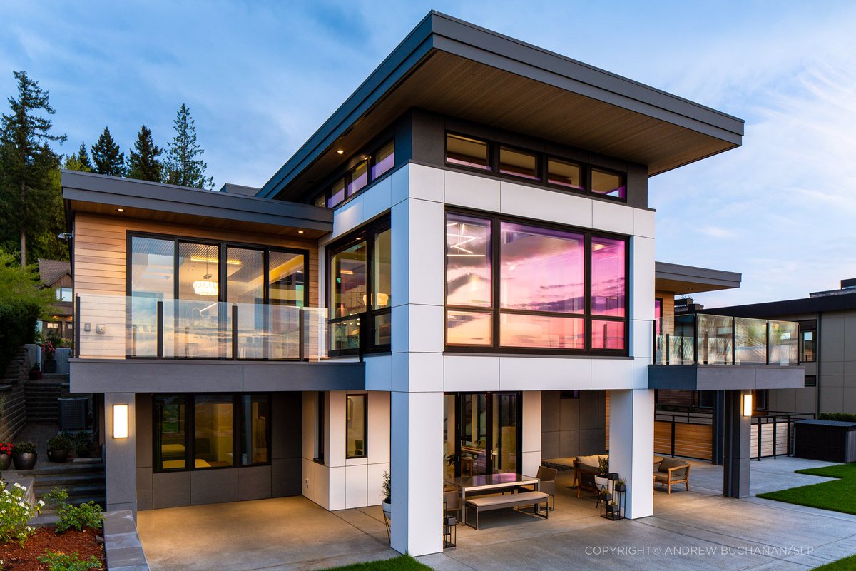 BuchananSLP's tweet photo. More from this great contemporary home near #Seattle for @McCulloughArch1 #architecture #exteriors #dusk #photography #architecturalphotography #seattlearchitecturalphotographer #modernarchitecture #contemporary https://t.co/YLqPBRaC14