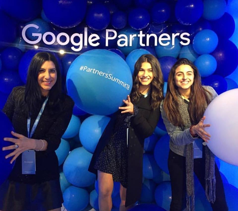 digitalmaascom's tweet photo. The amazing DigitalMaas Team at the Google #PartnersSummit18. Thanks, Google for hosting another incredible event. DigitalMaas is always proud to be a Google Premier Partner and support its commitment to create innovative opportunities for everyone. #DigitalMaas #DigitalMarketing https://t.co/cQcy47loim