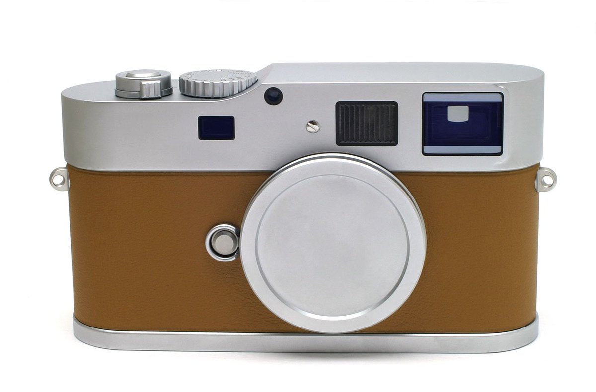 OCcamera's tweet photo. Hermes Edition Leica M9-P Camera Set

Available Now at OC Camera

$59,999

#occamera #leica #hermes https://t.co/TVODABrQDp