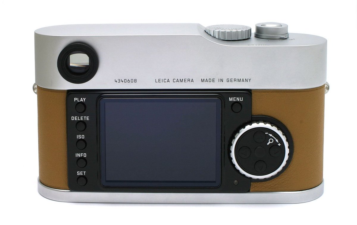OCcamera's tweet photo. Hermes Edition Leica M9-P Camera Set

Available Now at OC Camera

$59,999

#occamera #leica #hermes https://t.co/TVODABrQDp