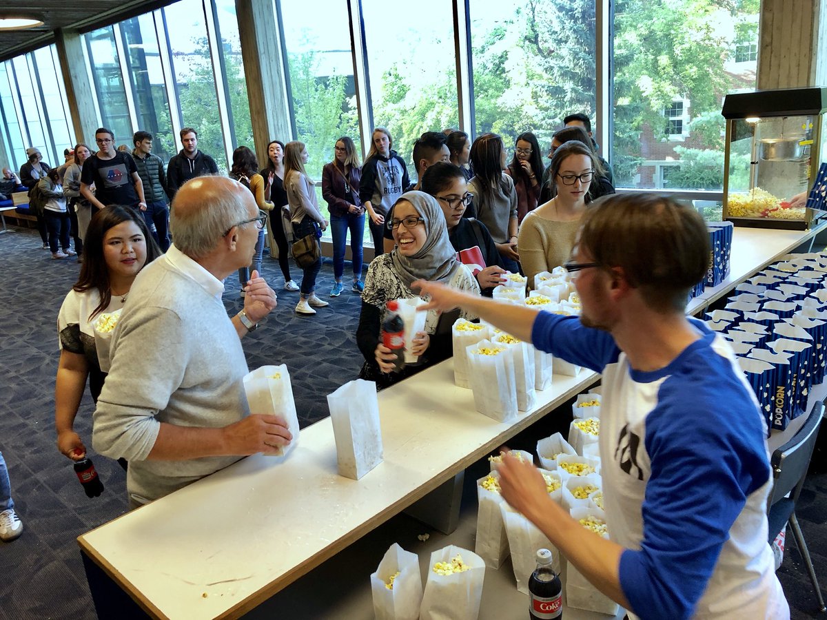 Thanks @ualbertaSU for having me at #WOW2018! Welcome back to campus! #ualberta #firstdayofschool #abparty #ableg