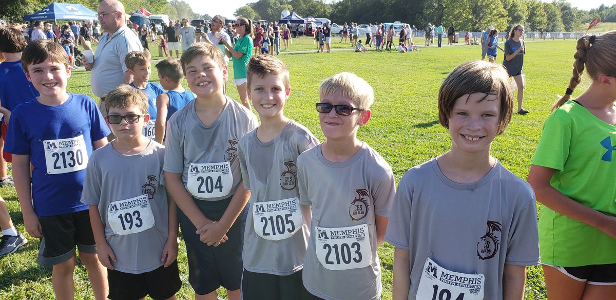 CollMiddleXC's tweet photo. #dragonxc took another step forward today, the CES Dragons Run Club!!!  Both Boys and Girls teams ran well today in their 1st ever XC race!  Thanks to Coach Doymeyer and Coach Gilbert!  #wearedragons https://t.co/khUVWIGYnU