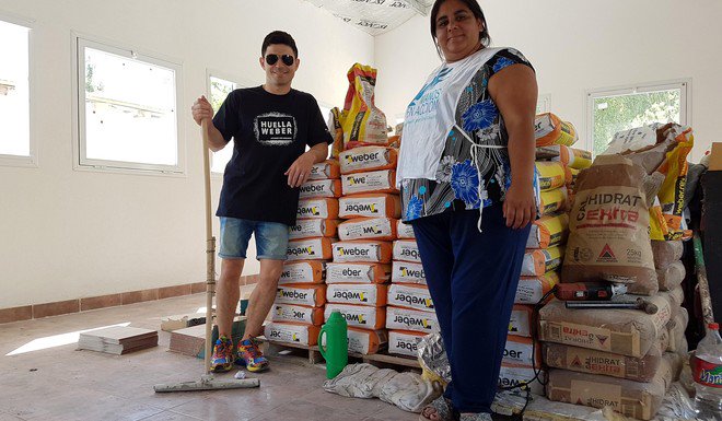¿Qué hacer tras una final olímpica? Abrir escuelas, ayudar a una ONG que alimenta a chicos y chicas, entrenar a la gran promesa del país y, además, ir por una medalla panamericana a los 34 años. Chapeau, Federico Molinari! Lectura recomendada del día: ole.com.ar/poli/molinari_…