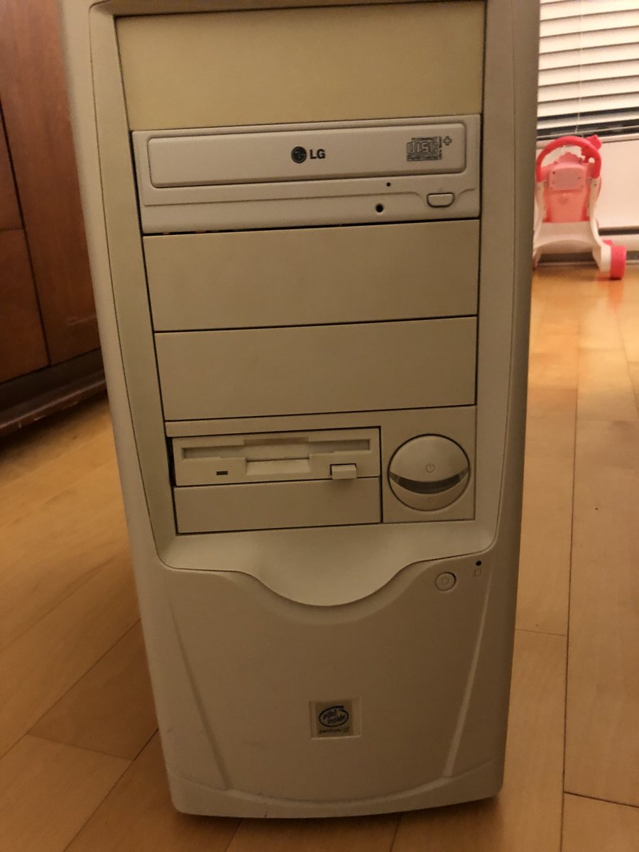 ih8reno's tweet photo. @bitwitkyle Sleeper PC - EVGA GTX 1050ti 16GB DDR4 GSKILL RAM intel G4560 CPU EVGA 500BG Modular PSU https://t.co/WaJdUh90yy