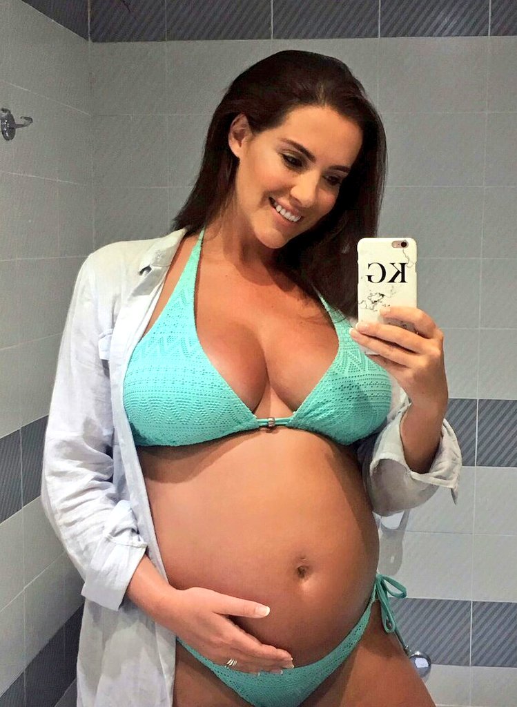 Katie Green at 24 weeks vs 38 weeks #Pregnant #Fetish #Selfies #Progression...