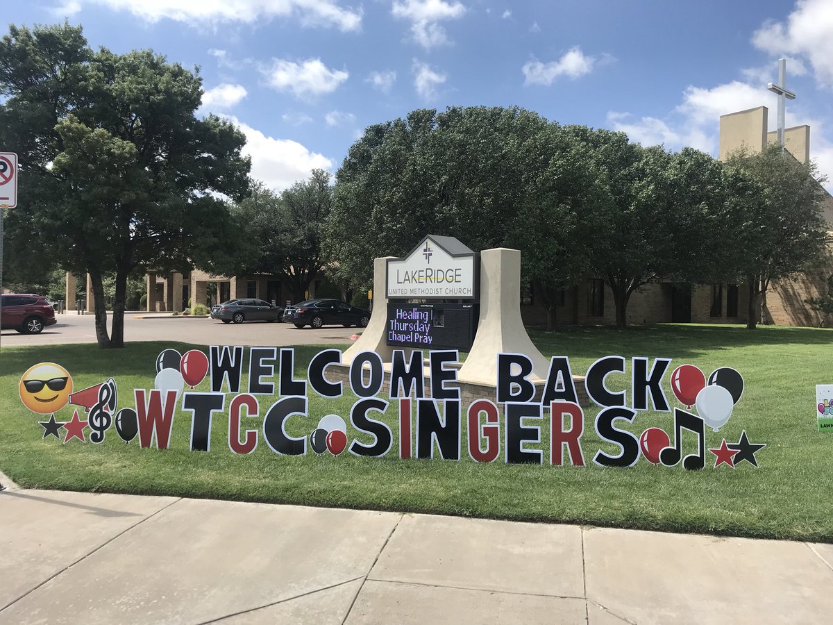 LawnFonts's tweet photo. A special welcome back is called for.  The West Texas Children’s Choir are back at it! 🎶 🎵 🎼 
We specialize in customized messages. Visit https://t.co/3BwpERXKBT for many choices of letters and graphics. https://t.co/4v33lCwxjp
