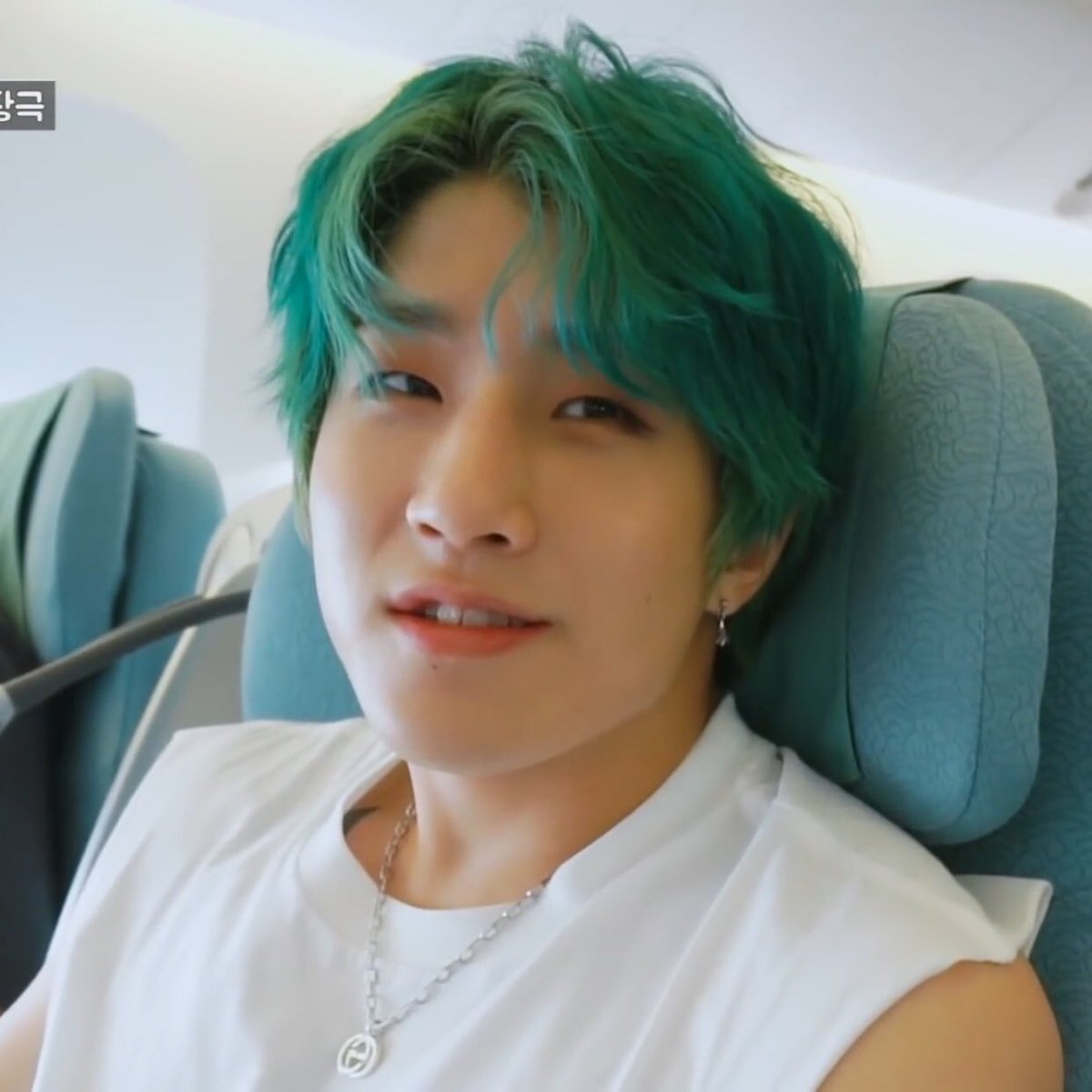 kpop_yuto's tweet photo. u can starve me, kidnap me, or even punch me, but do not hide jinjin's tattoo from me https://t.co/lnt3XkC5iS