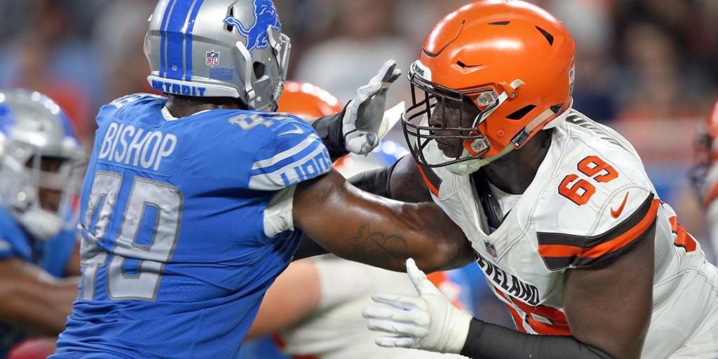 NFL's tweet photo. 6-foot-6.
295 pounds.
4.90 speed.

Is he @joethomas73's successor on the @Browns' O-line? https://t.co/8LJ2te7IEP https://t.co/EVCFmZM4AG