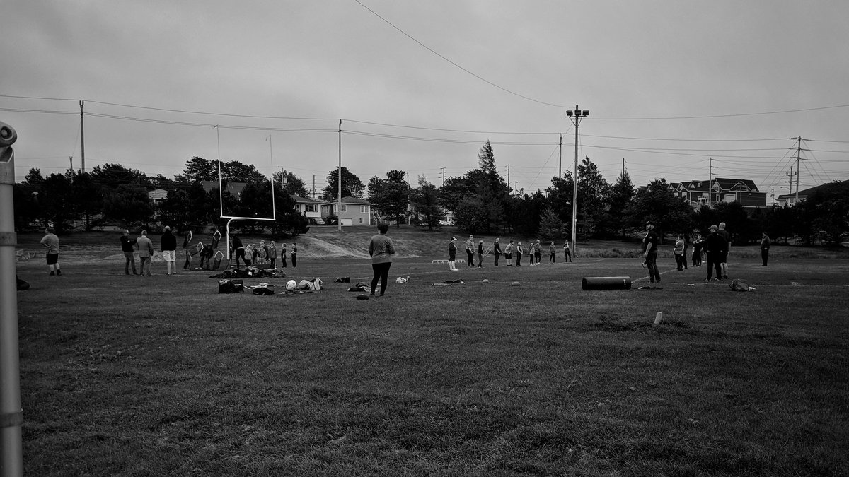 Great practice this evening for the U10 and U14 players in St John's!

#avalonminorfootball #AMF #footballnl #cbn #stjohns #football #FNL #footballcanada
