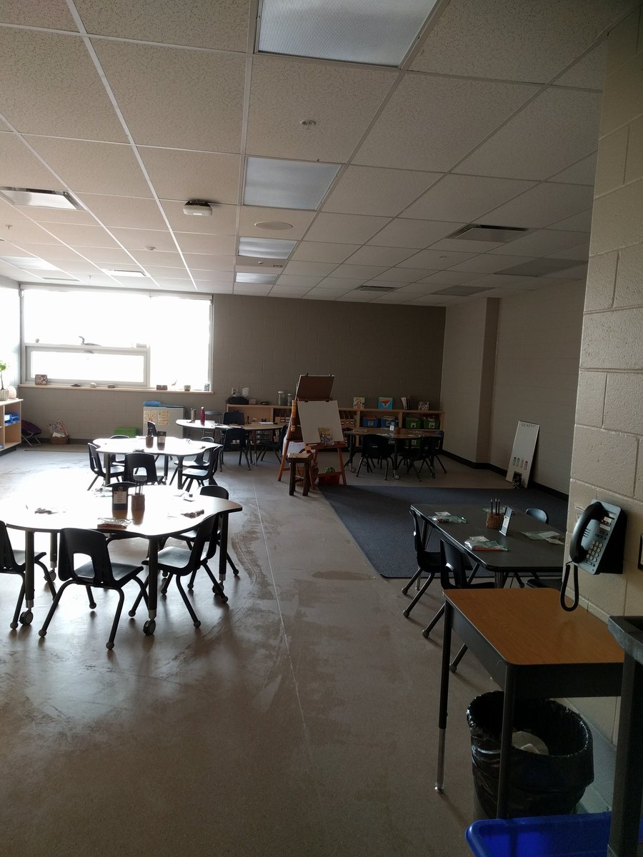 sestanjones's tweet image. Our first day back! New school, new adventures @jmewrdsb! Rm 1 was filled with excitement and readiness to learn. Tonight we are thinking about our Hopes for the new school year. #wrdsbfirstday #learningrocks