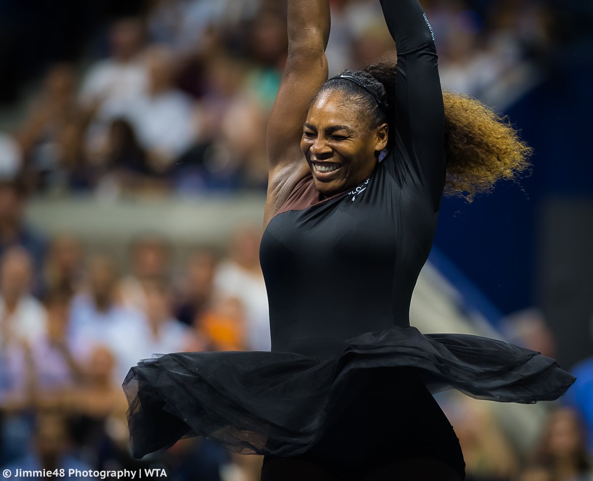 SERENA WILLIAMS - Página 36 DmSsFrGXcAEm7ZY