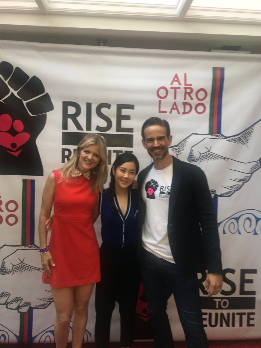 <a href="/ReuniteTo/">Rise to Reunite</a> welcomes the cast of @ <a href="/insatiable_/">insatiable</a>  to our event tonight! #risetoreunite #KeepFamilesTogether