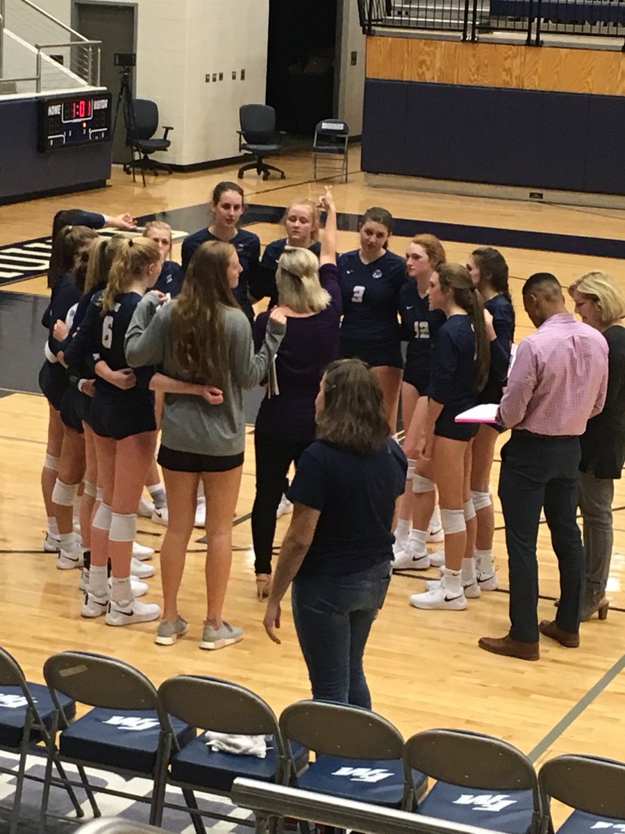 RobinMits's tweet image. Jags Volleyball up two games over Allen. Go Jags!