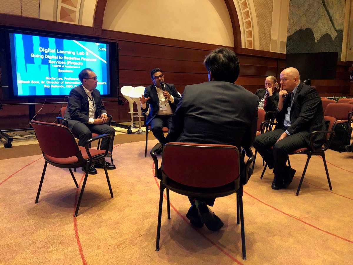 FinastraFS's tweet photo. AI, IoT &amp; Sensors, Digitalization and Blockchain - just some of the themes which were shared with the participants of the Digital Learning Lab: Going Digital to Redefine Financial Services (Fintech) 

#Digitized2030 #innovation #fintech https://t.co/JaPVzJuBeC