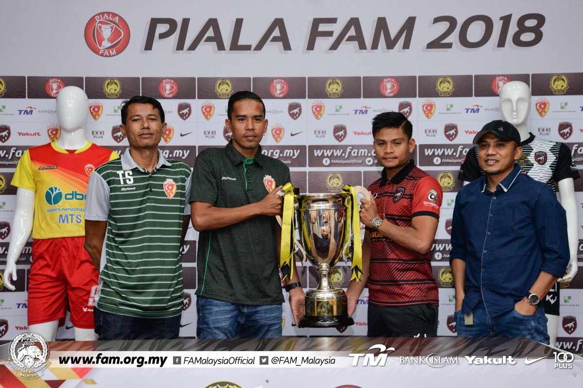 FAM_Malaysia's tweet photo. Pre-Match Press Conference &amp; Match Coordination Meeting for the 2018 FAM Cup Final between Selangor United and Terengganu City FC 

Read more at https://t.co/fDsRViLTQU

#FAM #HarimauMalaya #PialaFAM https://t.co/gosVabKlWJ