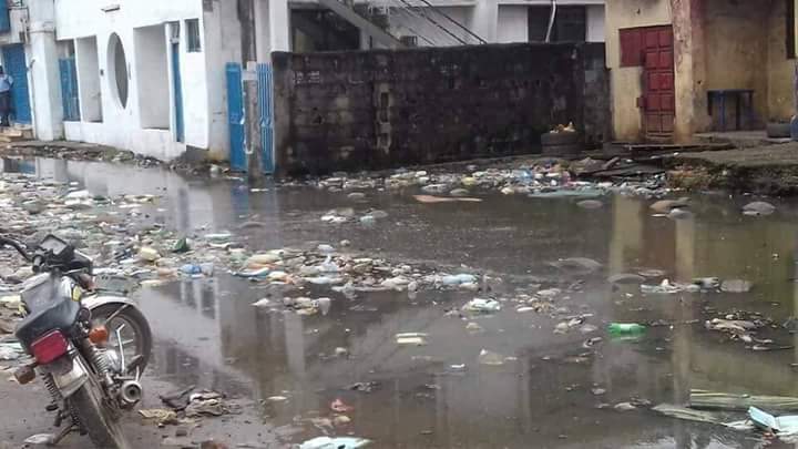 judepondis's tweet photo. This is the face of Douglas road In Owerri city, just 5minutes walk to Imo state Government house. The whole city is messed up right now.
Please help us RT until the appropriate authority do something about it.
#CleanDouglasRoad
#KeepDouglasClean
#CleanImo https://t.co/a6OBANFLGh