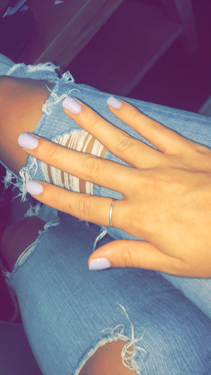 iLiveSmart's tweet image. My daughter loves #colorstreet nails! #MSU is about to see tons of girls wearing them #realnailpolish in minutes NO MESS colorstreet.com/nailbiz