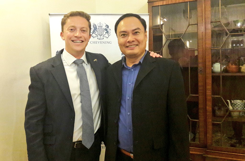 cgleesonDHM's tweet photo. Wishing the best of luck to the record number of #Cambodian #Chevening scholars we bid farewell to yesterday evening as they begin their @cheveningfco journey. Great that the first ever Cambodian Chevening scholar could also attend! #UKKH https://t.co/qku5Zh0EWf