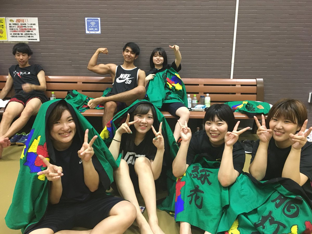 sapporo_sports's tweet photo. 三フェスまで残りわずか!ここからギアマックスで当日に臨みます!
演舞の仕上がりも上々ですね。
ぜひぜひグリーン、龍灯緑花にご注目下さい(^ ^)
#三フェス
#グリーン
#龍灯緑花
#2TB
#1TB
#2SK
#2SQ
#1AA
https://t.co/URcxSVjHXO https://t.co/0lydXfO3dM