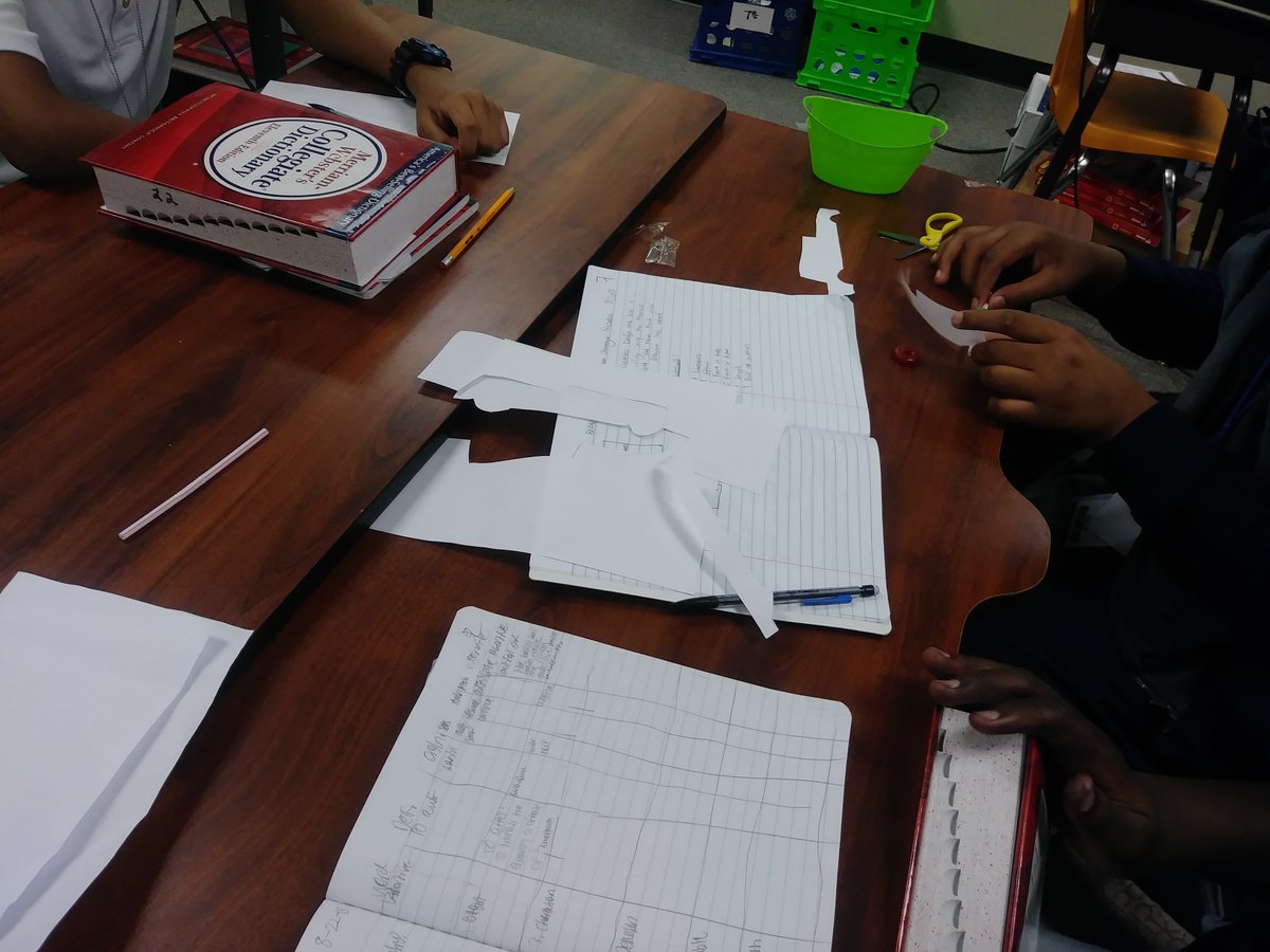 ELARwithApril's tweet image. STEM Challenge: Lifesaver Cars
#Teambuilding #DesignandCreate
#IAMKMS