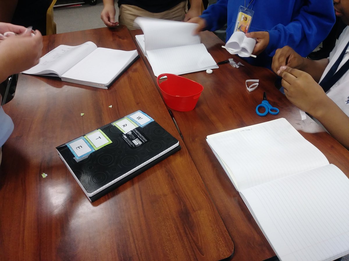 ELARwithApril's tweet image. STEM Challenge: Lifesaver Cars
#Teambuilding #DesignandCreate
#IAMKMS