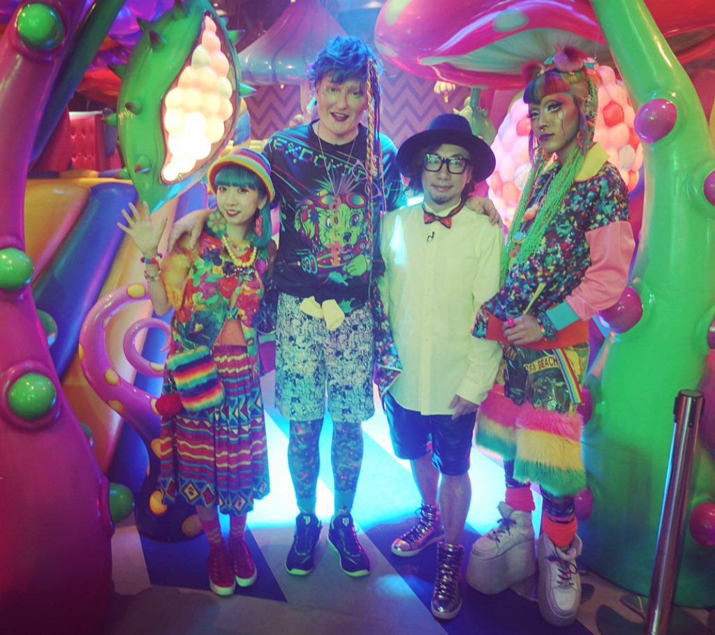  @OonaMcGee In  #SoraNews24 With A Lot More Detail On Conan O’Brien's Tour Of Harajuku w/ 'Kawaii King' Sebastian Masuda, Ending At The Seba-San Designed 'Kawaii Monster Cafe'  #ConanJapan  #Harajuku  #SebaSan  #Kawaii  #ConanWithoutBorders  https://soranews24.com/2018/09/04/conan-obrien-arrives-in-japan-dresses-up-as-a-harajuku-girl-in-tokyo-【pics-videos】/