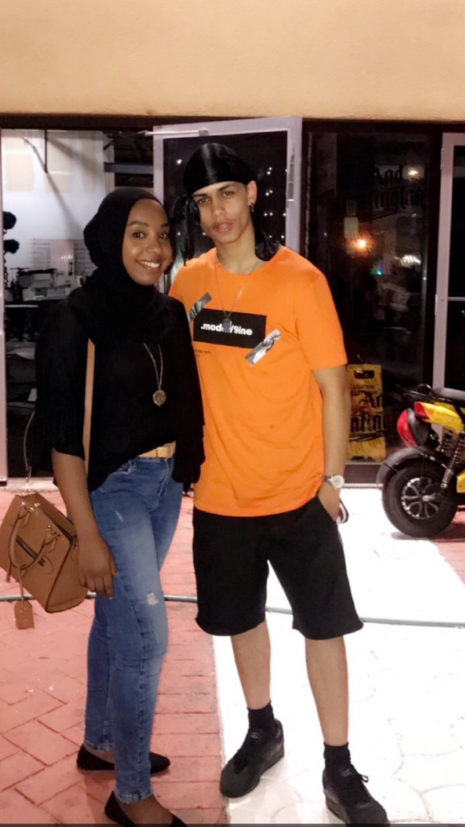 Hananzxo's tweet photo. Sweetest guys ever WALLAH❤️🙏🏼😩 thanks for the scooter ride guys❤️YURRRRRRRER! @omgAdamSaleh @HarrisJOfficial https://t.co/ZnYCh3YNxk