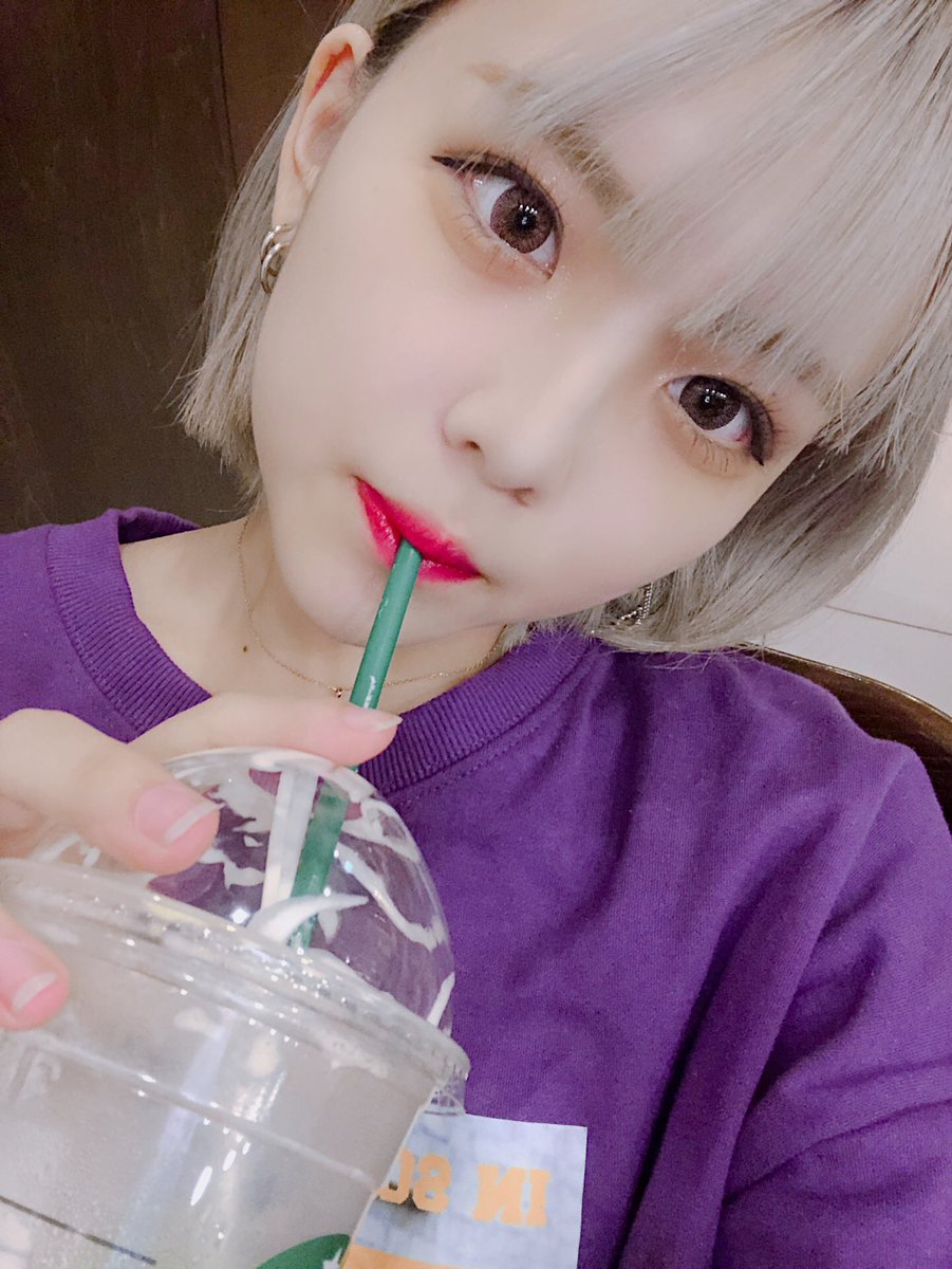 Xx_chiupeach_xX's tweet photo. 14.2mmだからぴんくでも普段使いできる(((o(*ﾟ▽ﾟ*)o)))
前ぴんく好評だったから復活ってかんじ(   ¯꒳¯ )

#CLARACONTACT
#クララコンタクト
#VanillaPink
 #カラコン https://t.co/8hxJHeWcHn