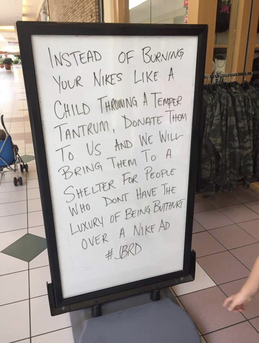 lzbaaby's tweet photo. this was at Greece ridge today and it’s so true #nike https://t.co/aFYWwohrJU