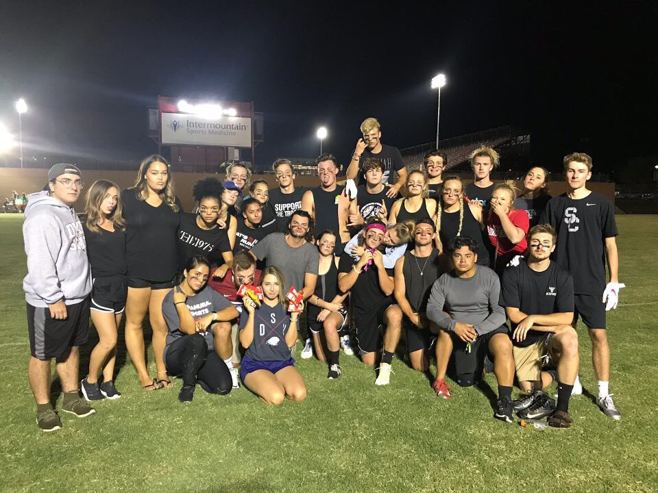 KylieDsu's tweet photo. Let the games begin #intermurals #flagfootball #ambadassadors #thedixielife https://t.co/rqChq51Bmy