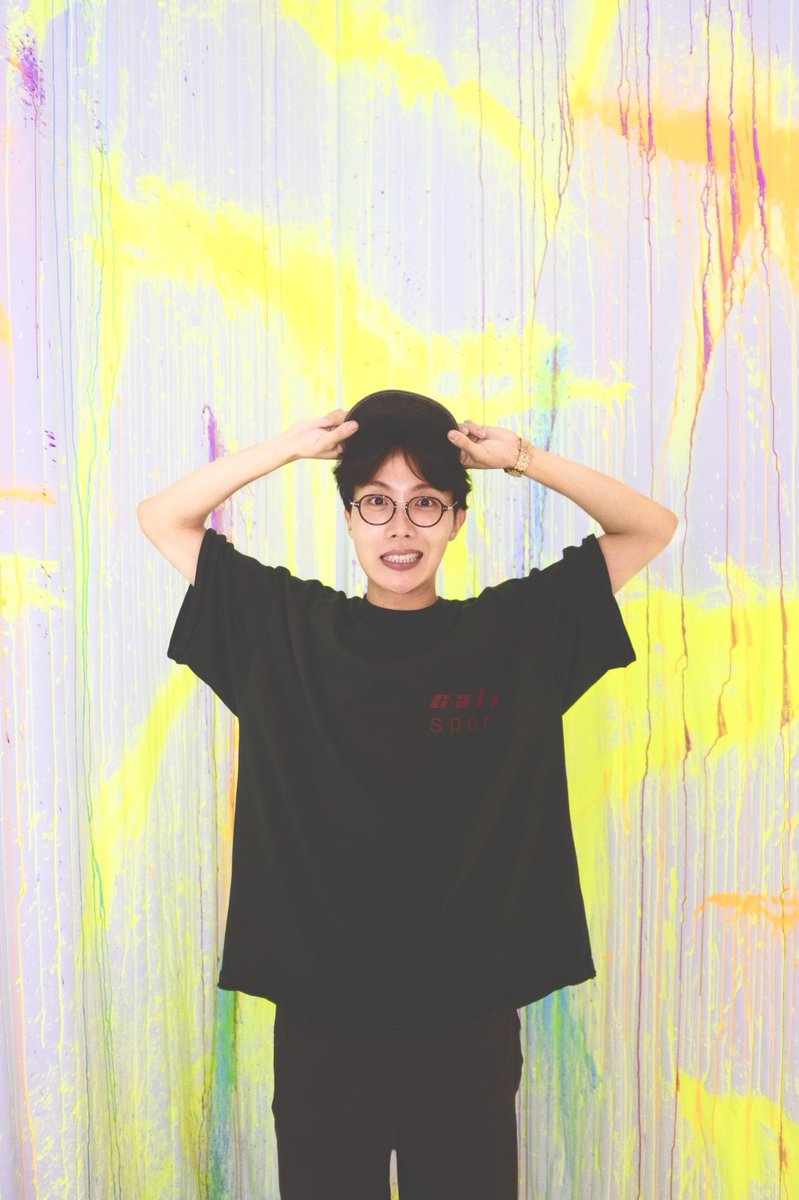 yooncutae's tweet photo. wtffff DAWG why u gotta do this to me https://t.co/o8wcDL4Zyu