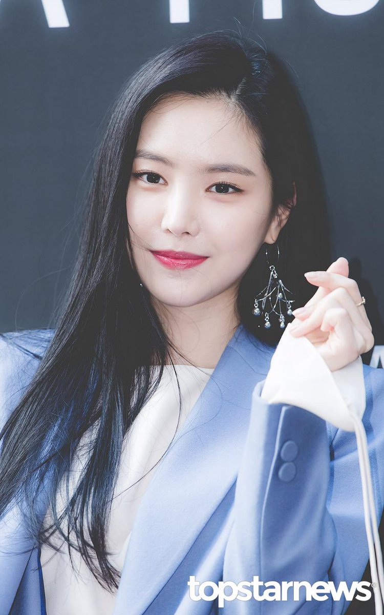 pandaOneesan's tweet photo. Apink Son Naeun - AVA MOLLI Launch Event

09042018
#sonnaeun #naeun #손나은 #孫나은 
#model #bae #bias #panda #avamolli 
#Apink #에이핑크 #エーピンク https://t.co/RObOaLMnWL
