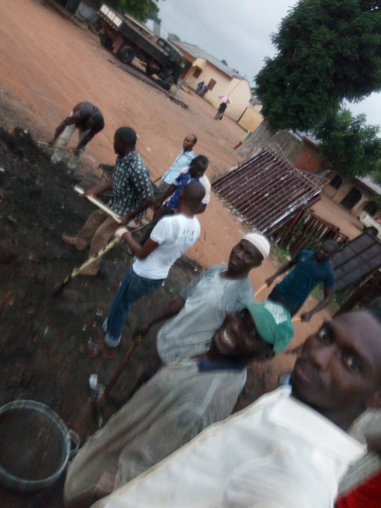 U_P_Alliance's tweet photo. Last weekend's community service at Central Mosque Junction @Sangere2. #cleanenvironment #sanitation #volunteer #service @sanusiyahyaS https://t.co/UL9mQSEqlW