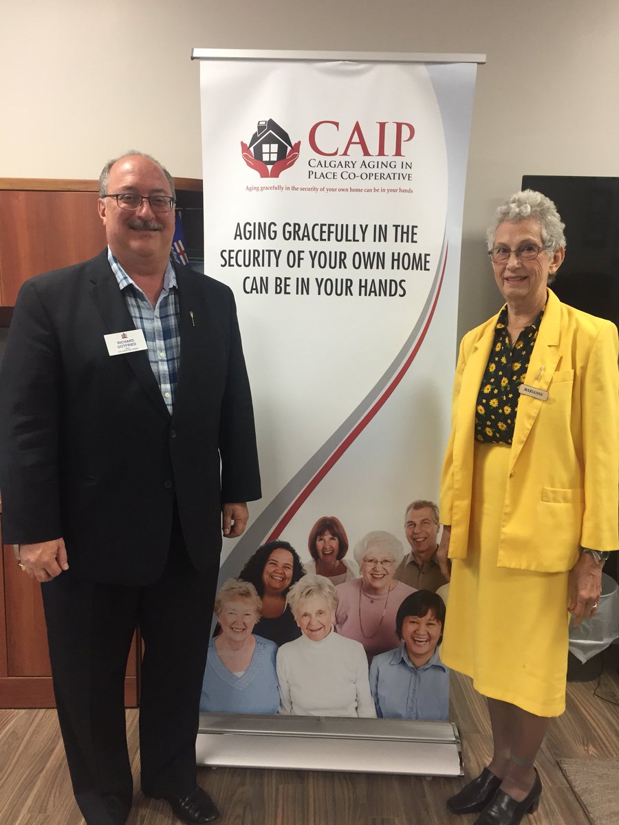 RichardGotfried's tweet photo. Double duty today! 31st #MLACafe in 3 yrs on Seniors issues/Aging in Place w/ CAIP’s Marianne Wilkat, after hours on the phones, then back on the doors until sundown! Loving connecting w/ so many wonderful, gracious & supportive residents. https://t.co/8k3tKFobyp https://t.co/wdmAPZWqdp