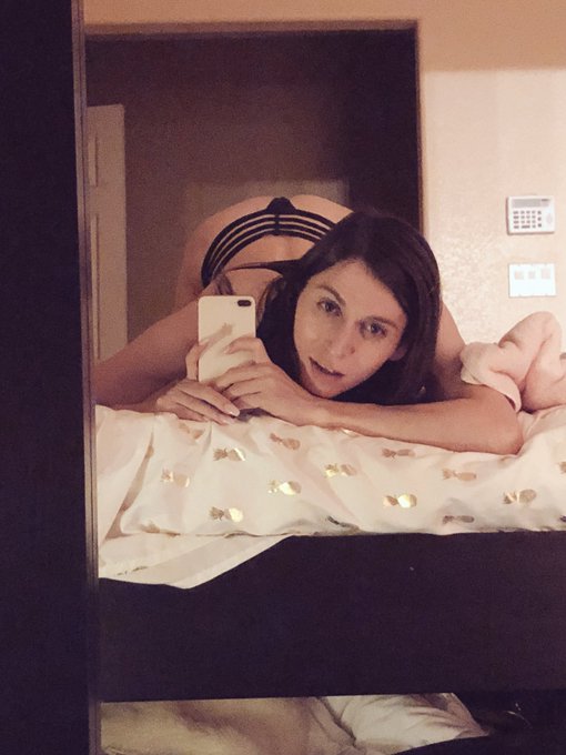 💋 https://t.co/Pl60w08fXI<a href="/tag/newprofilepic"class="tags"><span>#newprofilepic</span></a>