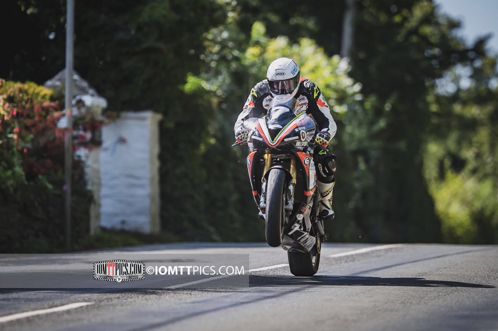 iomttpics's tweet photo. Darryl Tweed at Ballacrye MGP 2018 #WheelieWednesday @RacingTweed @ManxGrandPrix https://t.co/z6iOgwEpf9