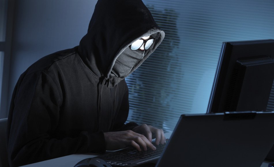 formichenews's tweet photo. Allarme hacker, perché #Rousseau rischia un nuovo attacco. L'articolo di @sotgiusim https://t.co/2w0TrqCtSq #apt0 #Casaleggio https://t.co/Kz6QmPsH7D