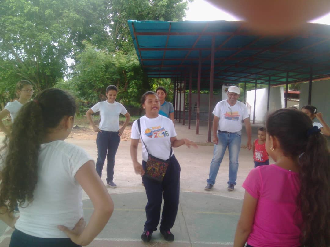 ymcbittrujillo's tweet photo. Plan Vacacional en el CB Santa Isabel. Circuito Educativo N4 Manuelita Sáenz. Código: 210101004. Red N3,, Andrés Bello. @mppe @RCcbit_trujillo https://t.co/W8eCY6Lhcc