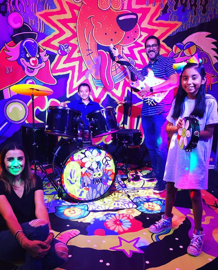 SptSam's tweet photo. π
MORE cool people joined the @ScoobyDoo band! πΈ
The show runs for 4 more days at @GRAMMYMuseum, if you're in LA check it out and send me pics π₯ #GetAnimatedInvasion https://t.co/Q7aIo3x5To