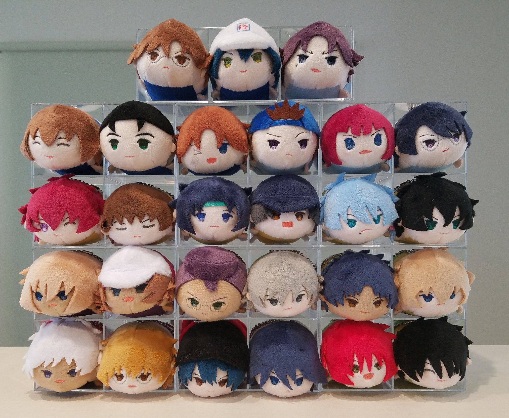 マミー ダイソーのキューブケース 引出しなし で見える収納 もちマスもぴた缶もちょうどいい