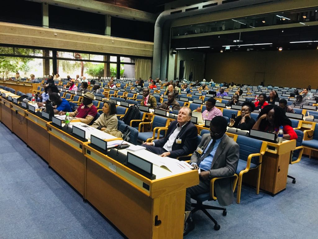 africa_ci's tweet photo. Our Senior V.P. @m_obrien68 gives a presentation on โLeadership Beyond the 21st Centuryโ at the Africa #AnimalWelfare Conference 2018. @OneWelfare @OneWelfareWorld @AfricaMediaset @anaw_africa #AAWConference2018 #PeopleAnimalsPlanet https://t.co/YxYq4Z9kEI