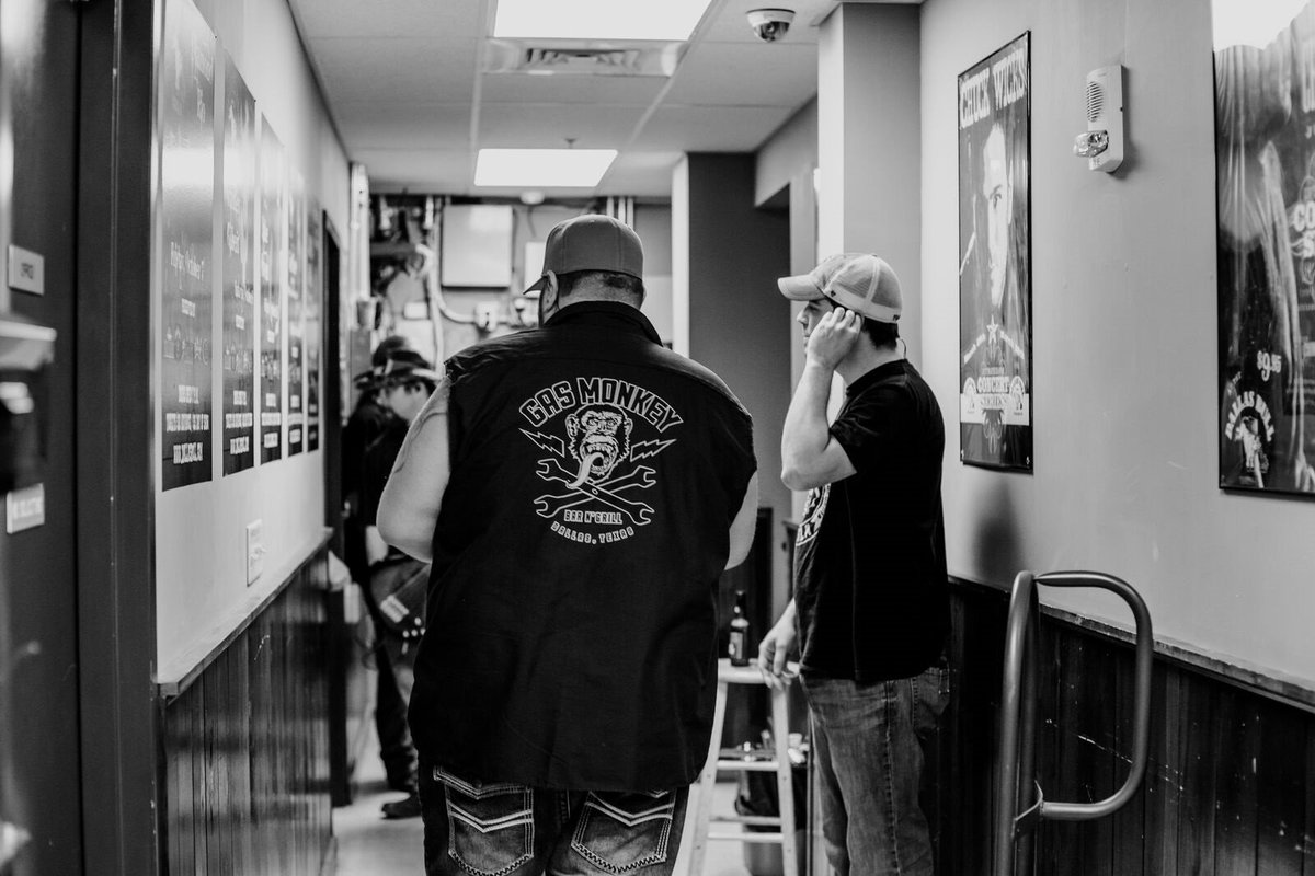 Amplifiedlivetx's tweet photo. Check the gear that Clay, from @TheLacsMusic is rocking 🐵 

#TheLacs play GML on Saturday 10/27, get your tickets here! https://t.co/nrJsrs5kWH https://t.co/uKHNm9MgVt