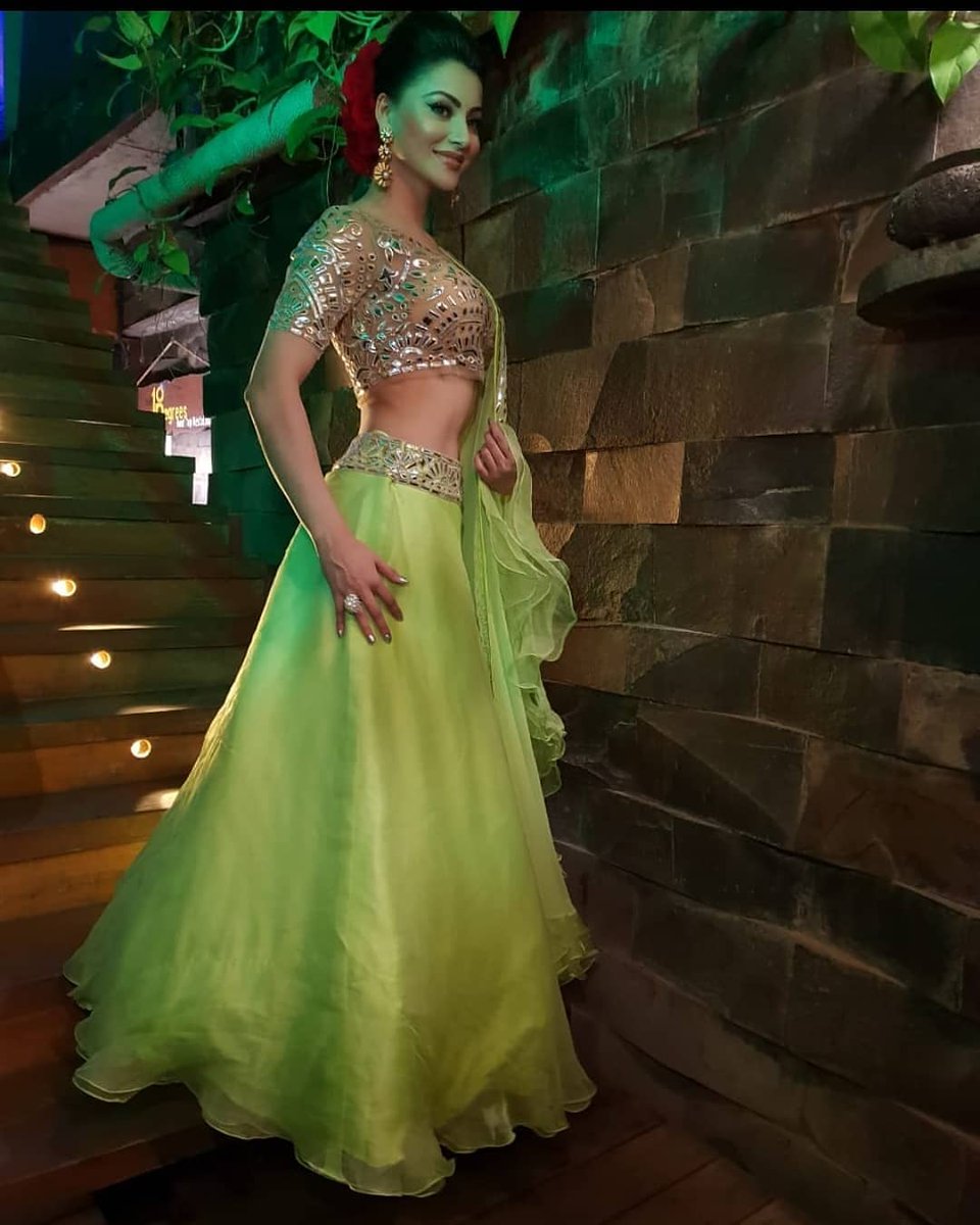 GREEN GLORIOUS GREEN!

Urvashi Rautela in Asal by Abu Sandeep.

Styled by #pranavsood

<a href="/urvashimrautela/">Urvashi Rautela</a> #Asal #AbuSandeep #IndianCouture #FashionCouture #Couture #Fashion #IndianWear #Festival #UrvashiRautela