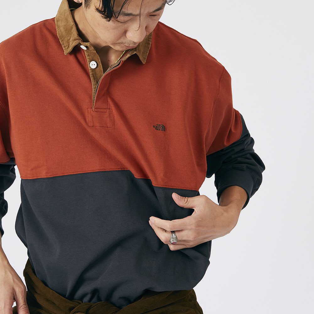 ビッグラグビーシャツとストレッチツイルテーパードパンツ。 Tops