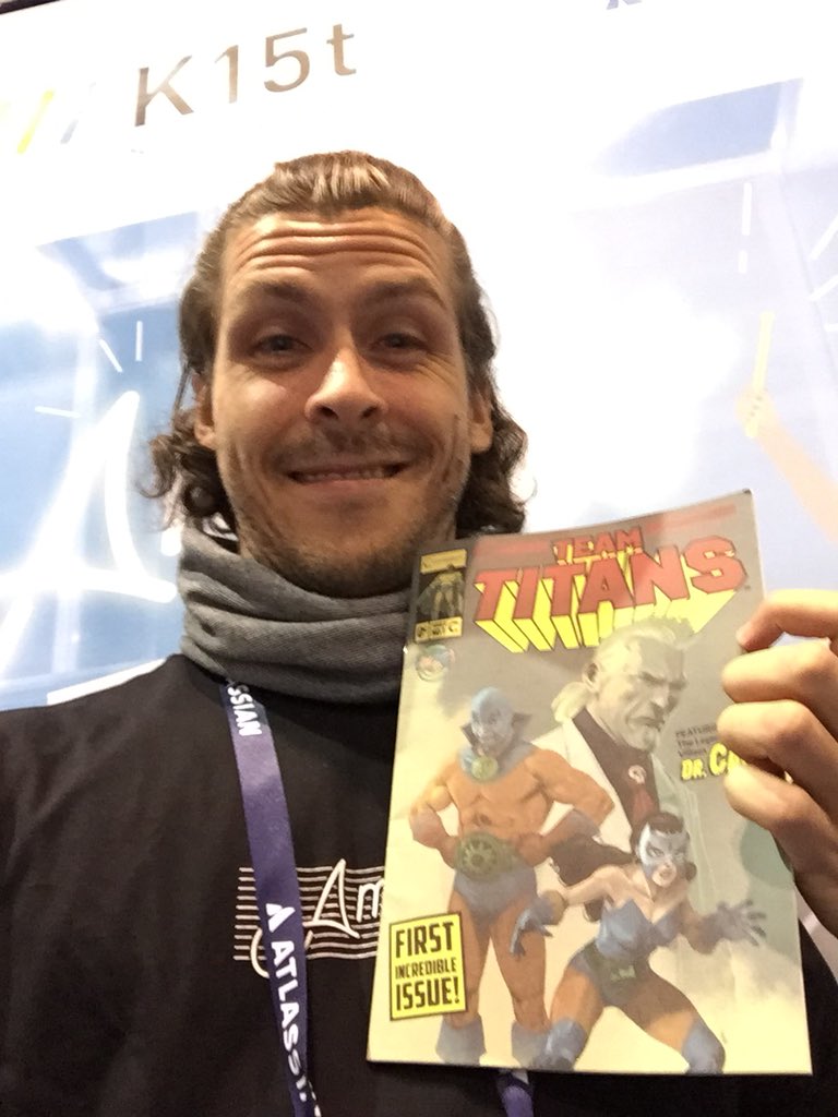 nilsinger's tweet photo. After they keynote you should come by booth #AtlassianSummit boothG9 and check out @comalatech‘s first incredible issue of team titans #KingComala #FreeTheDrones #balloons https://t.co/Kk1jmilMR5