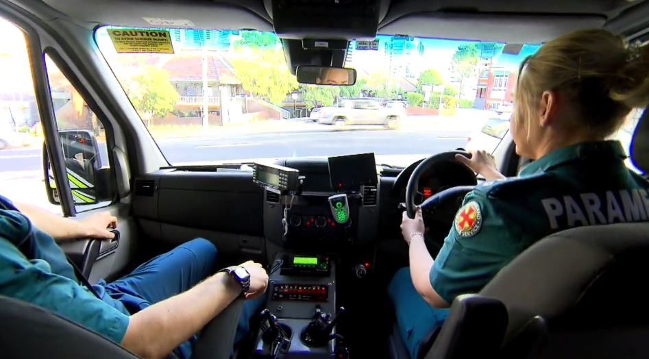 6newscomau's tweet image. Be sure to tune into #9BrainBuzz on #9Go! tomorrow morning at 8am to catch our paramedics Kent and Trish as they take host Kellyn through the ins and outs of ambulance life. This promises to be a fun filled experience for all.